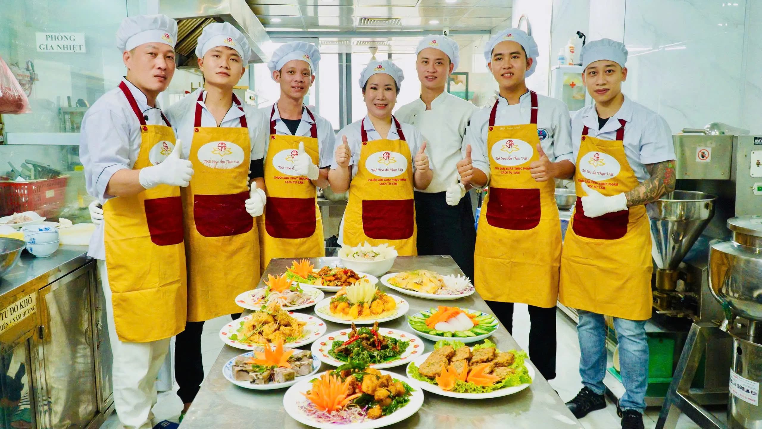Nghệ nhân truyền nghề